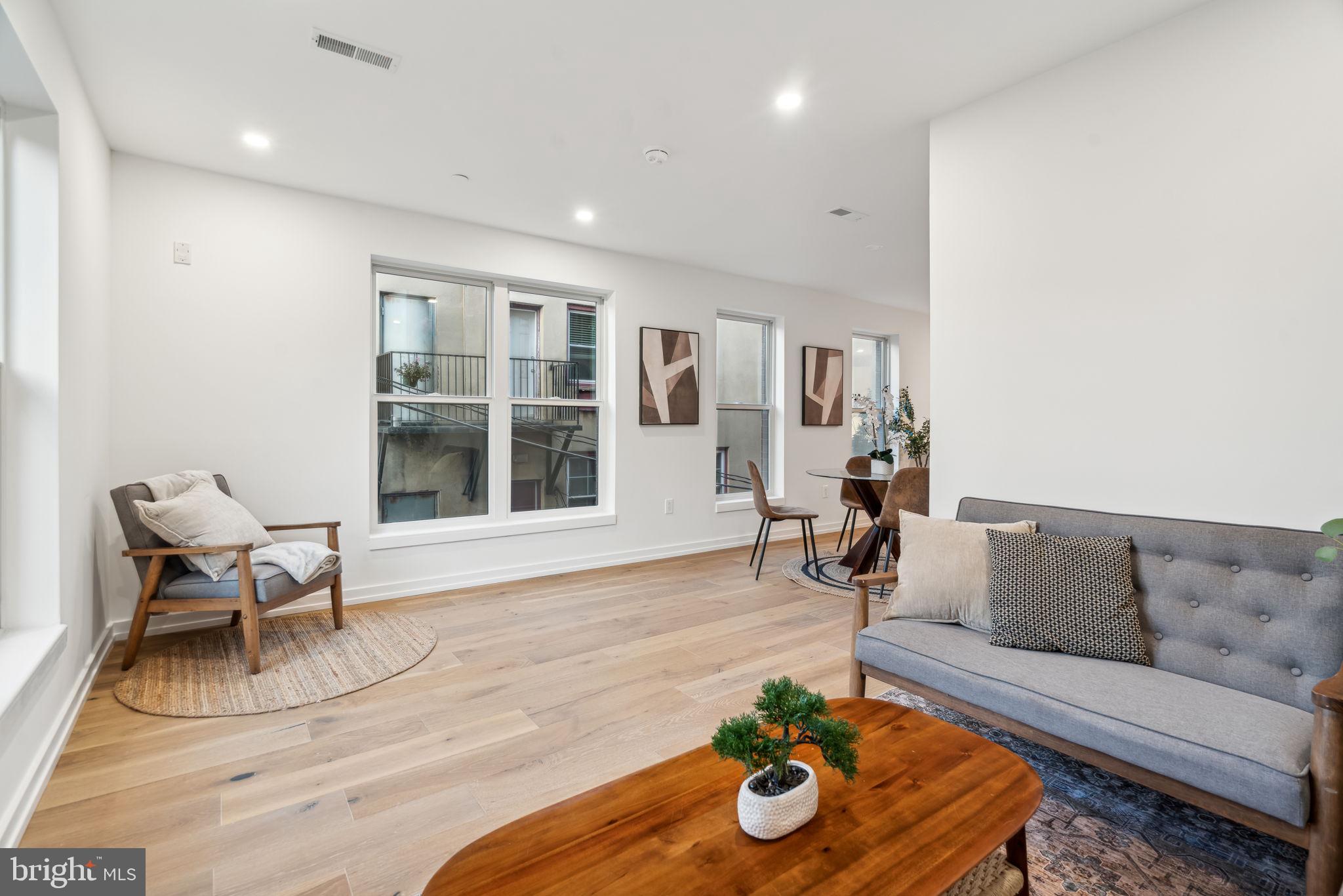 SPRING GARDEN - Residential
