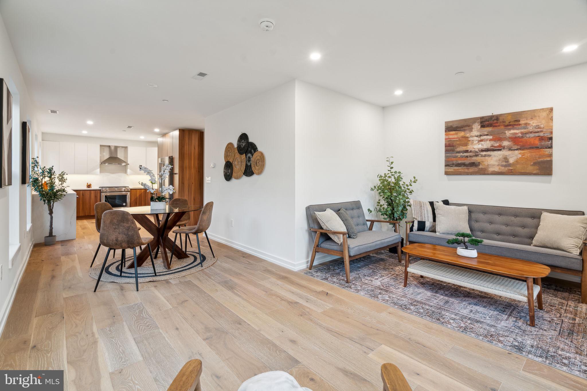 SPRING GARDEN - Residential