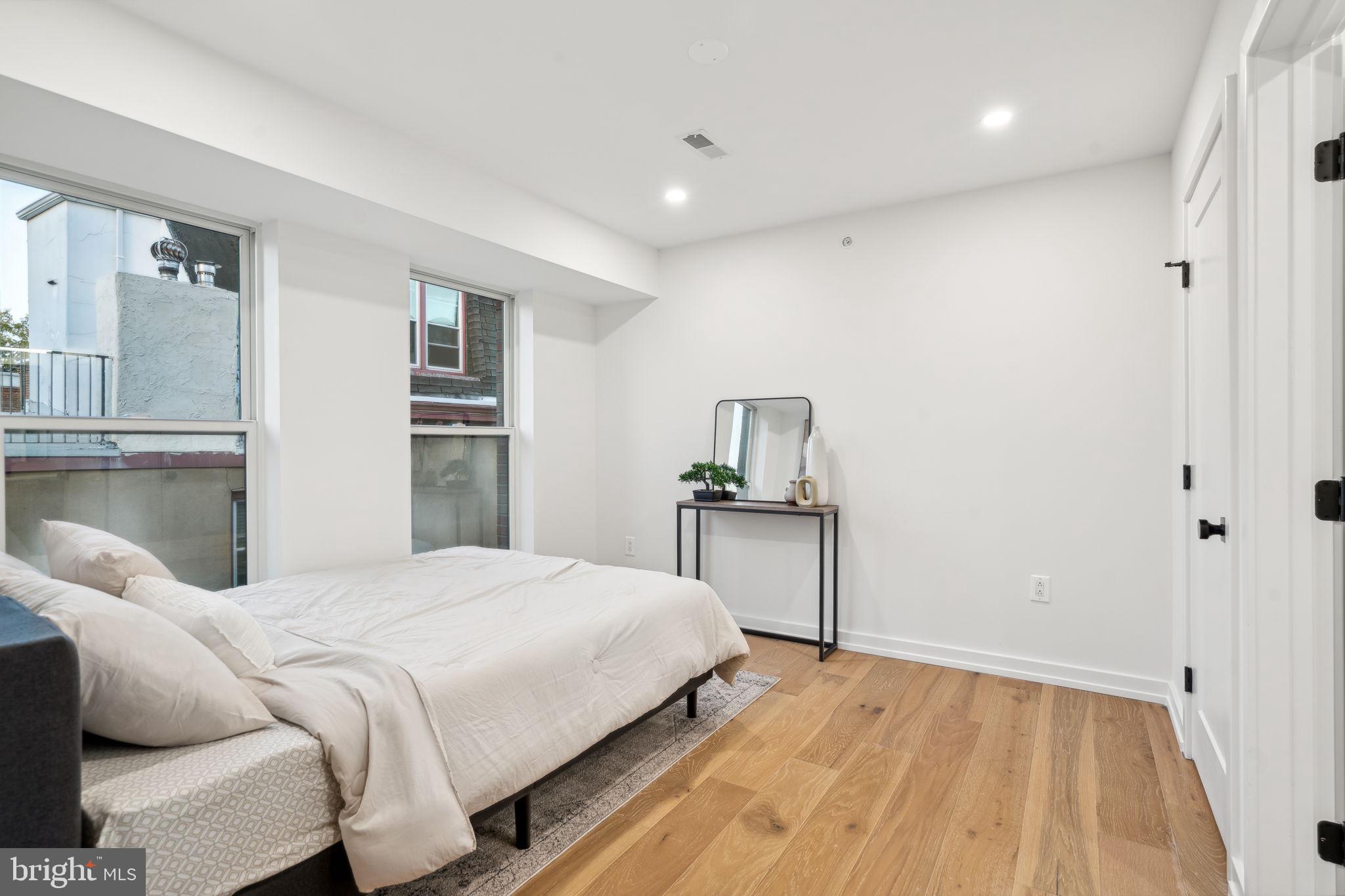 SPRING GARDEN - Residential