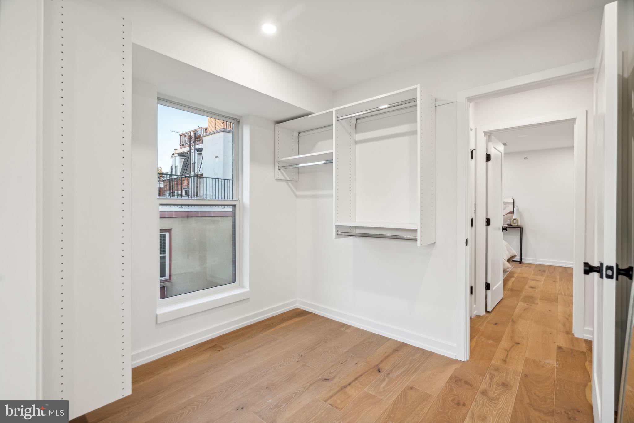 SPRING GARDEN - Residential