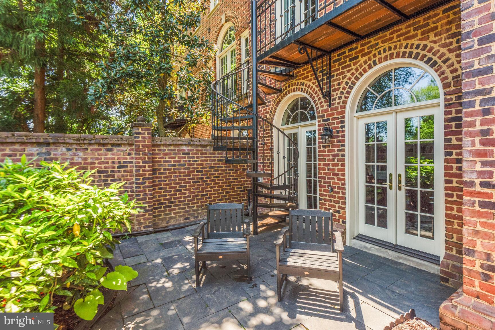 MERRYHILL - Residential