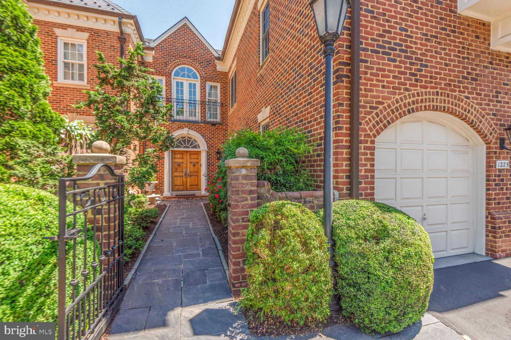 MERRYHILL - Residential