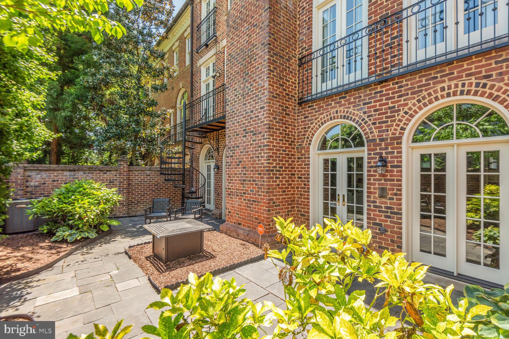 MERRYHILL - Residential