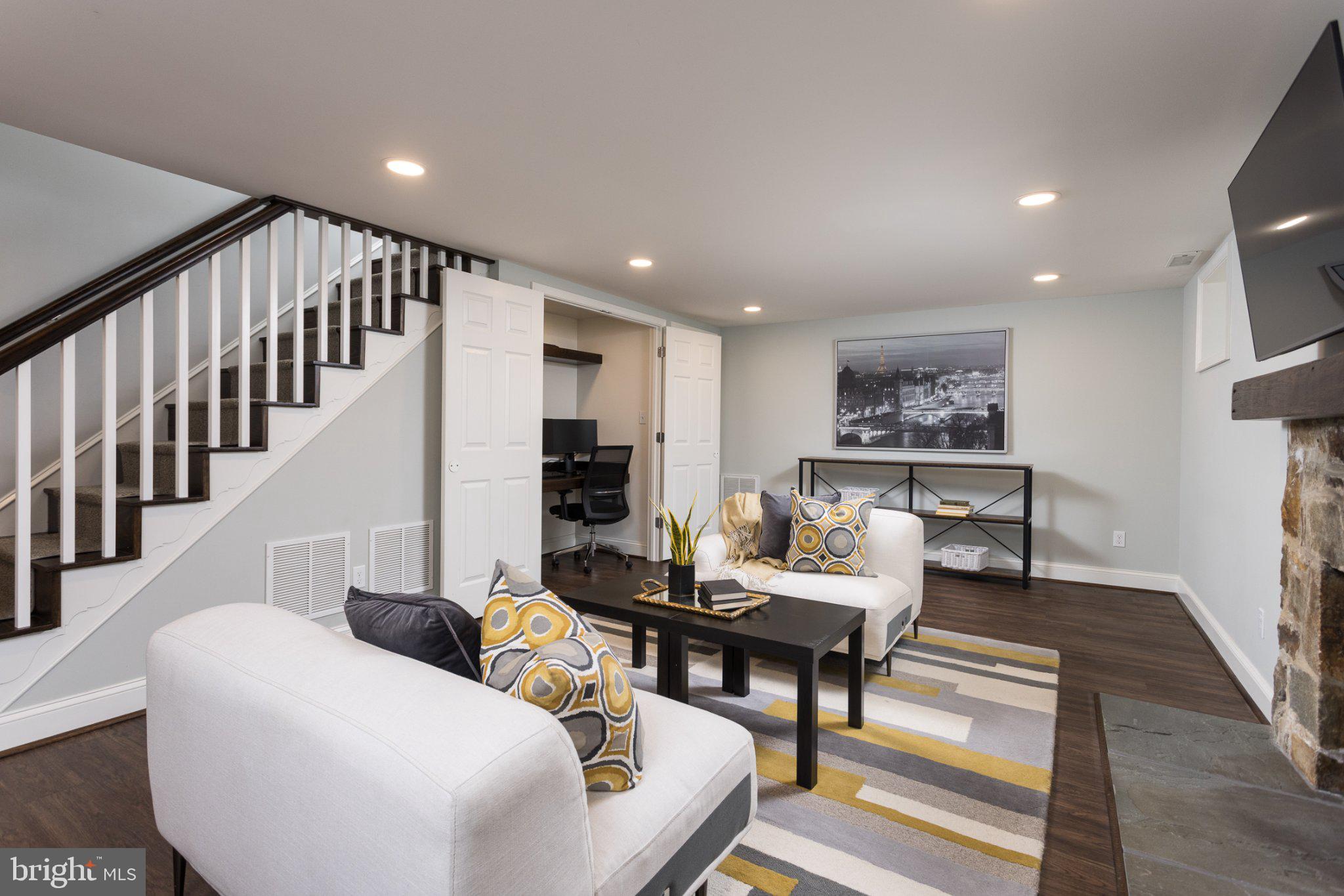 STONELEIGH - Residential