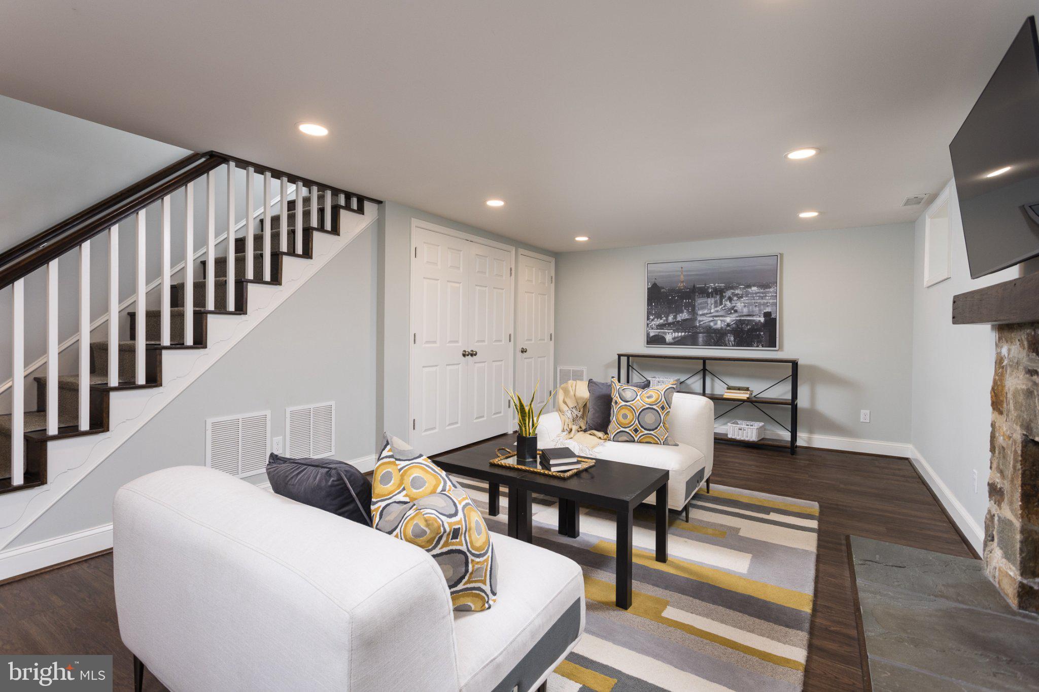 STONELEIGH - Residential