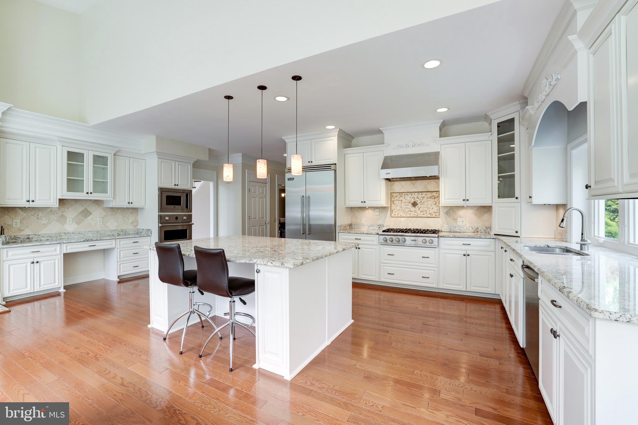 MCLEAN HUNDRED - Residential