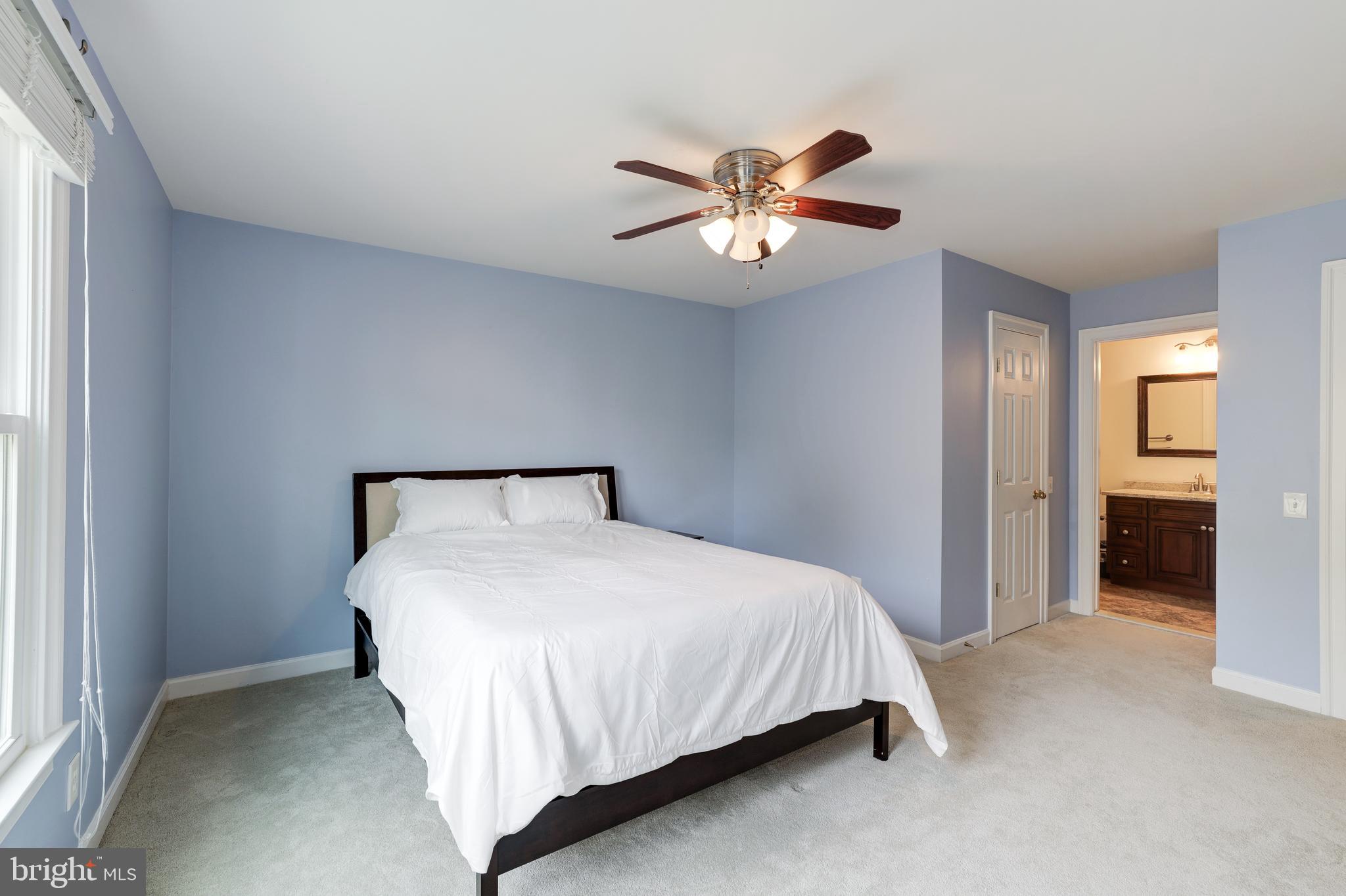MCLEAN HUNDRED - Residential