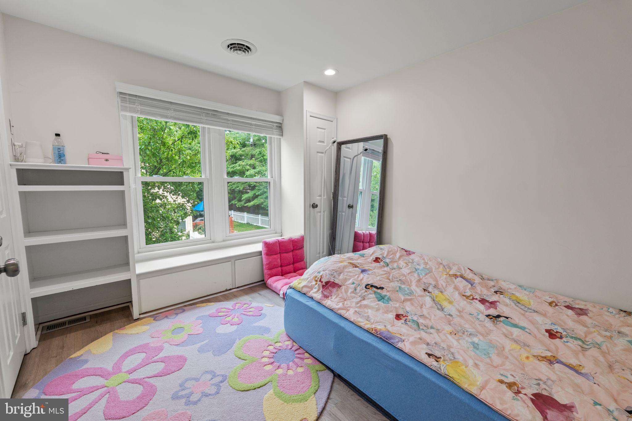 CROWN POINTE - Residential