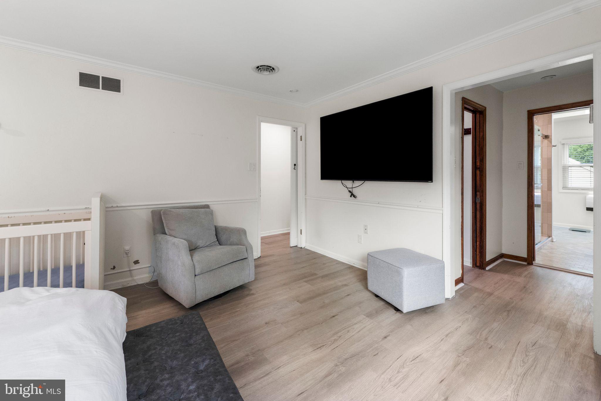 CROWN POINTE - Residential