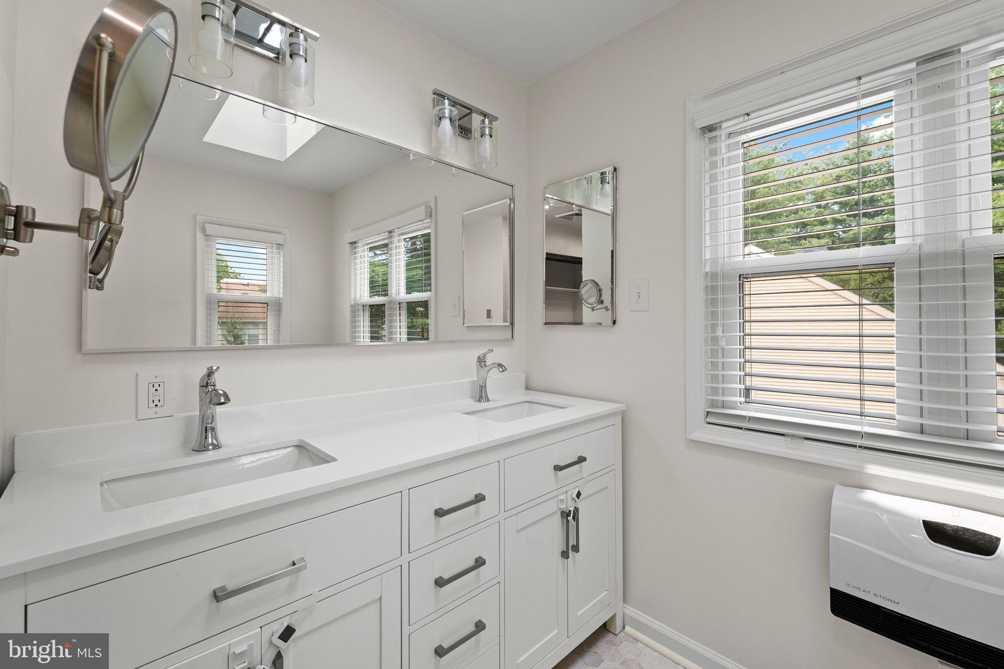 CROWN POINTE - Residential