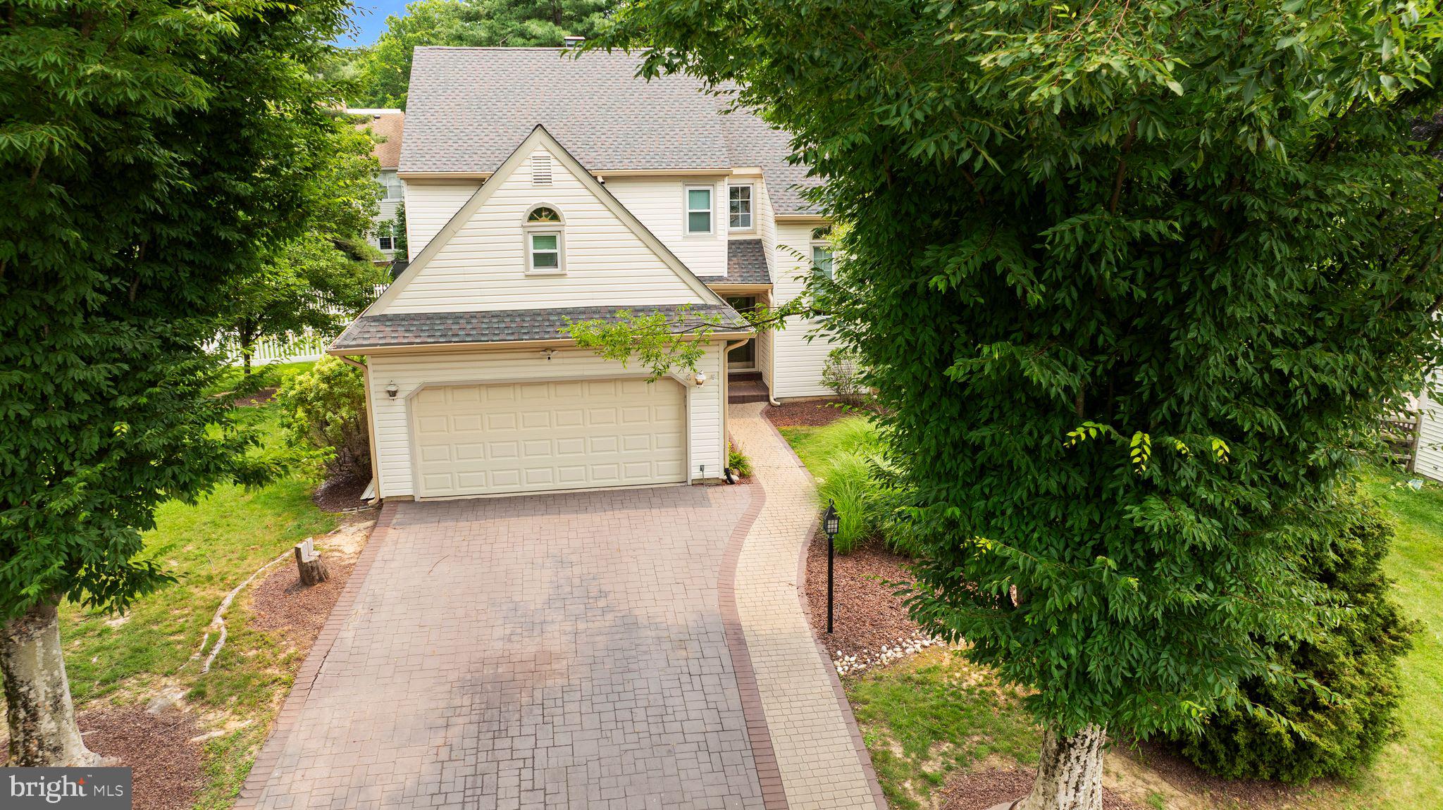 CROWN POINTE - Residential