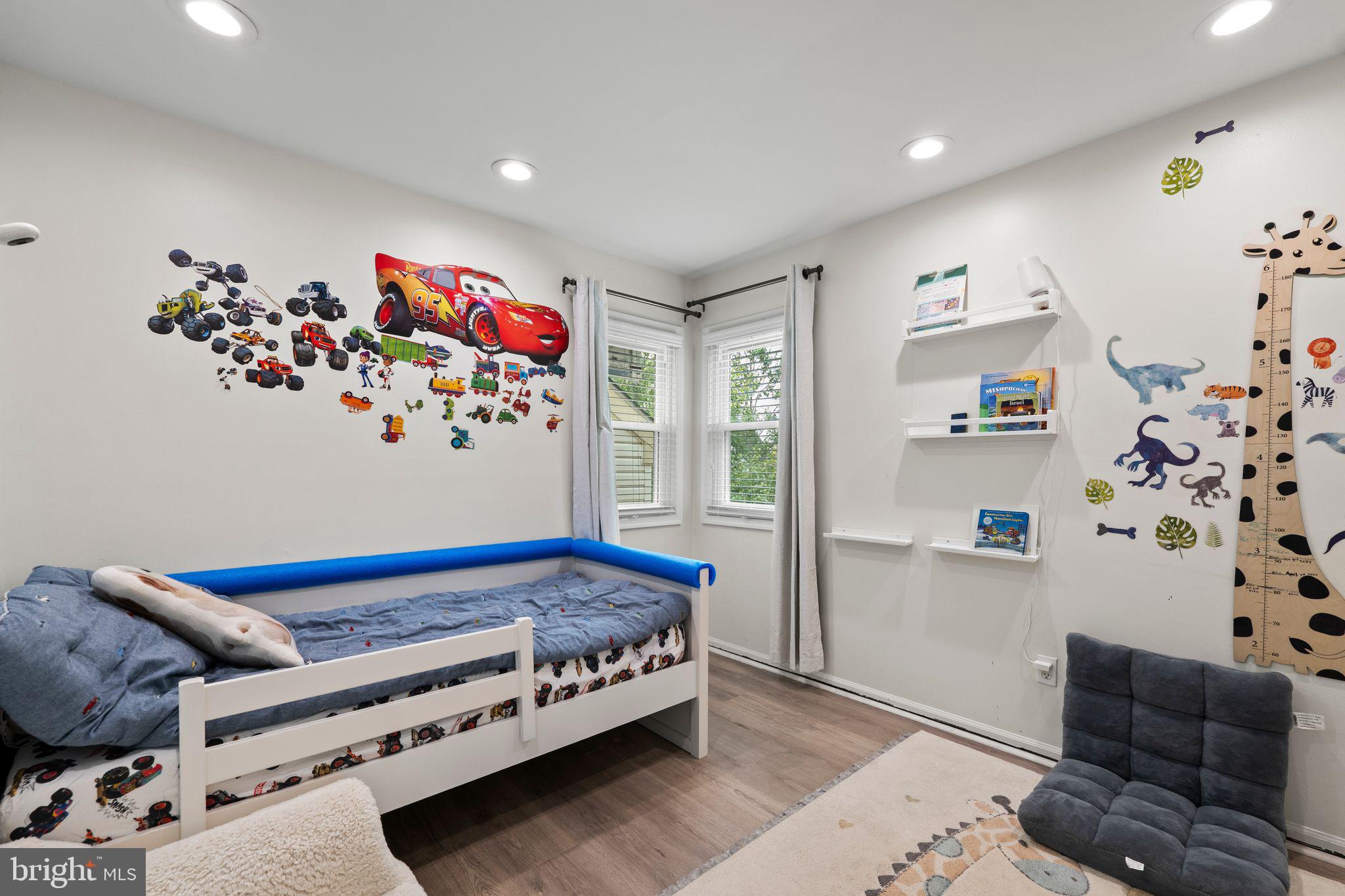CROWN POINTE - Residential
