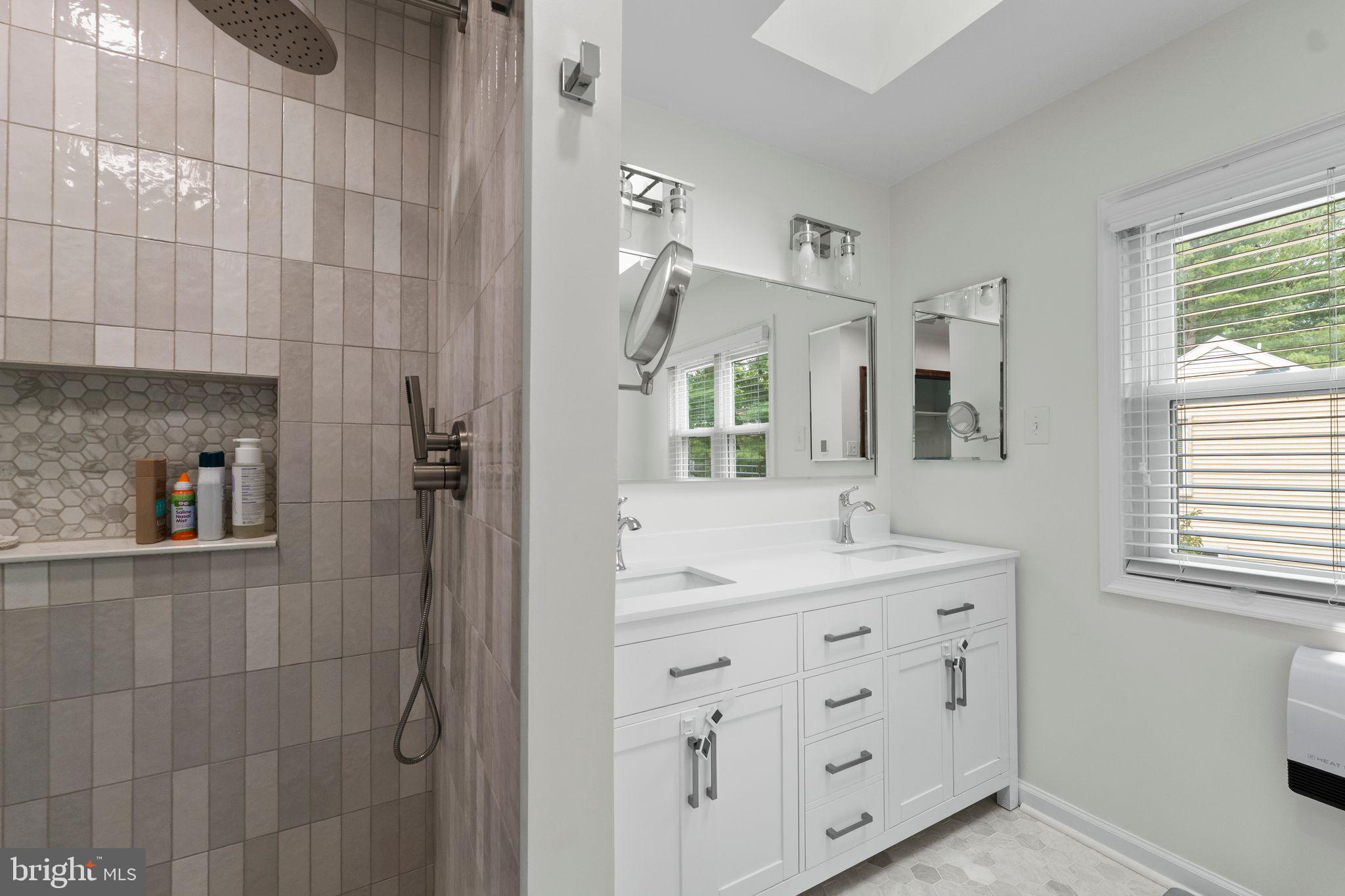 CROWN POINTE - Residential