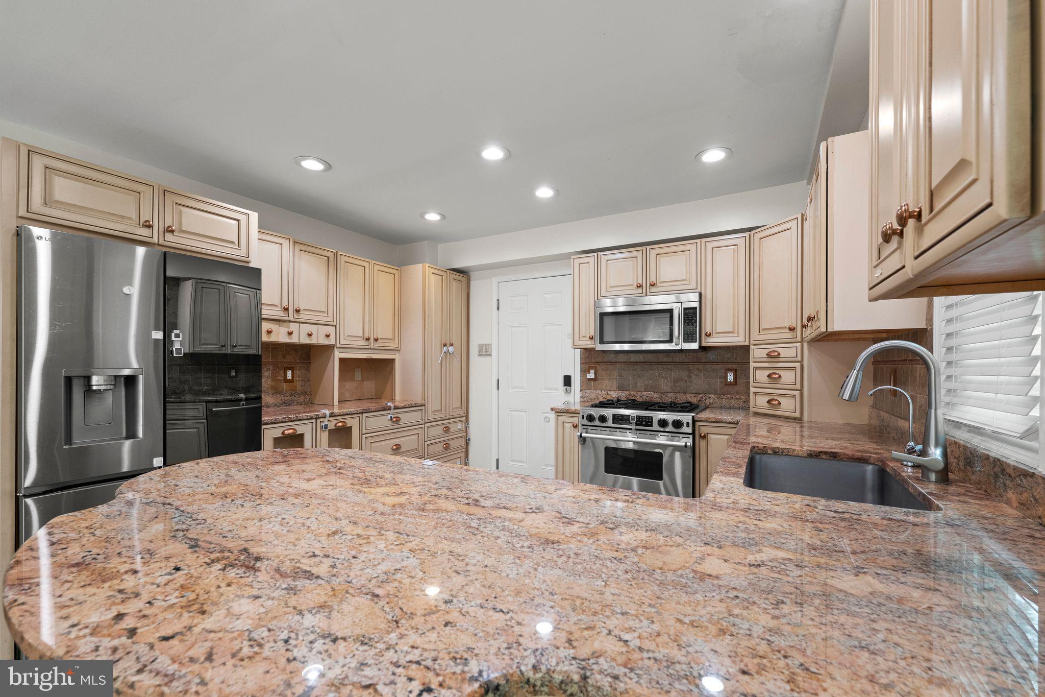 CROWN POINTE - Residential