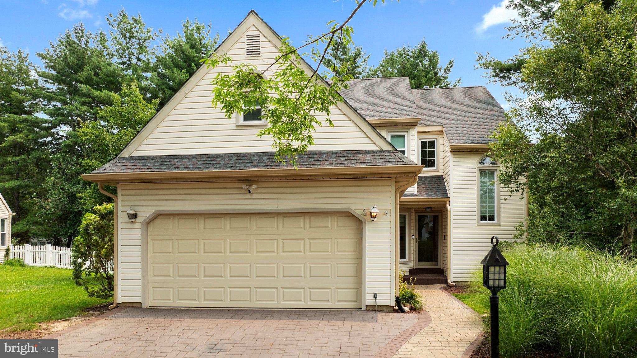 CROWN POINTE - Residential