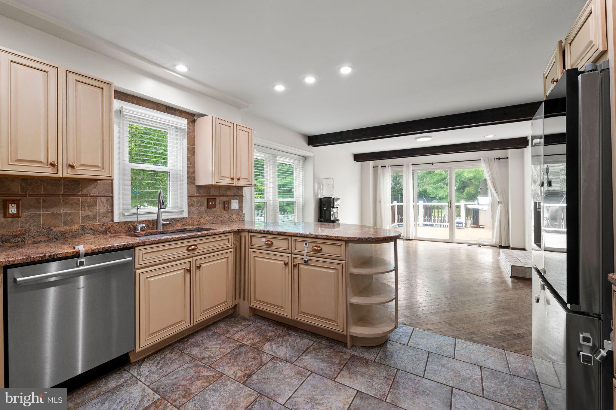 CROWN POINTE - Residential
