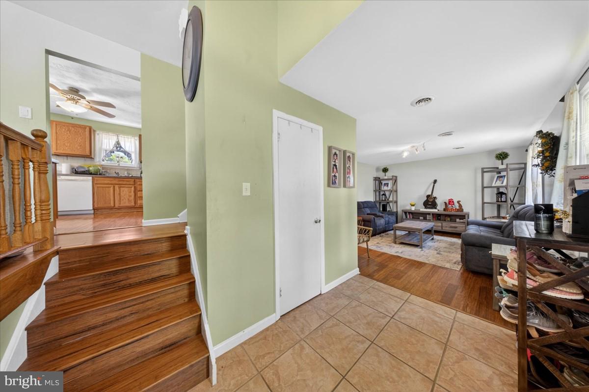 BREEZEWOOD - Residential