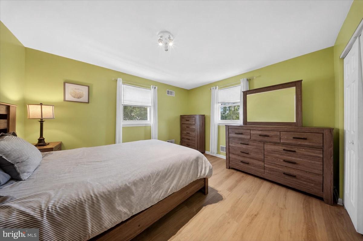 BREEZEWOOD - Residential