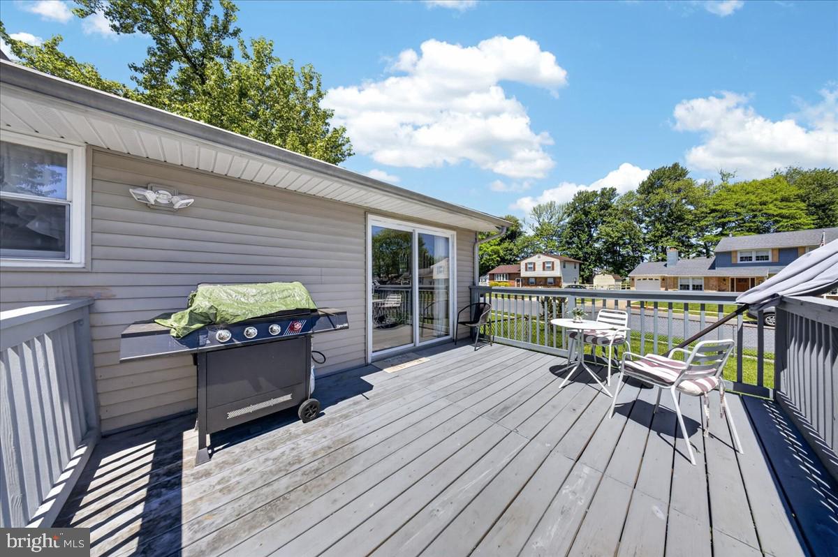 BREEZEWOOD - Residential