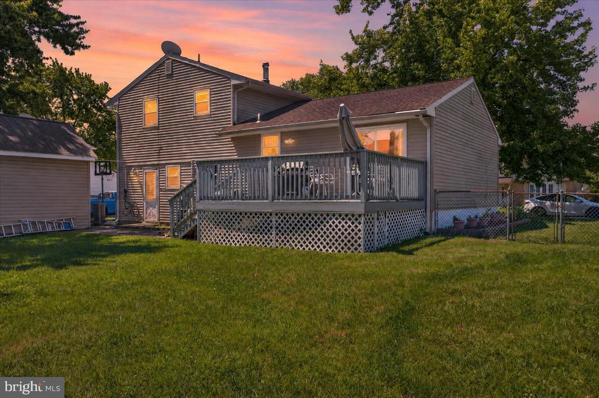 BREEZEWOOD - Residential