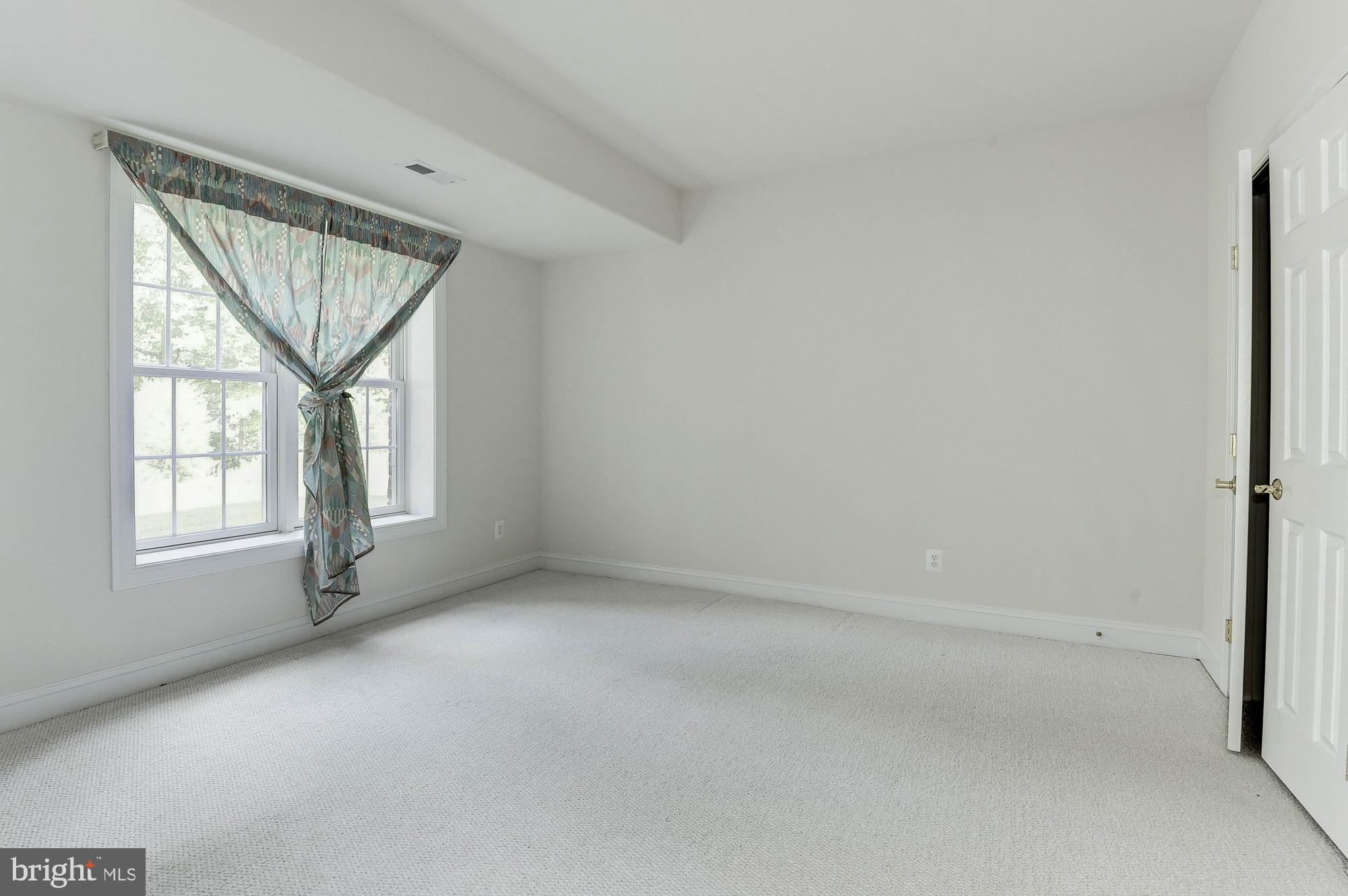 QUAIL CREEK - Residential Lease