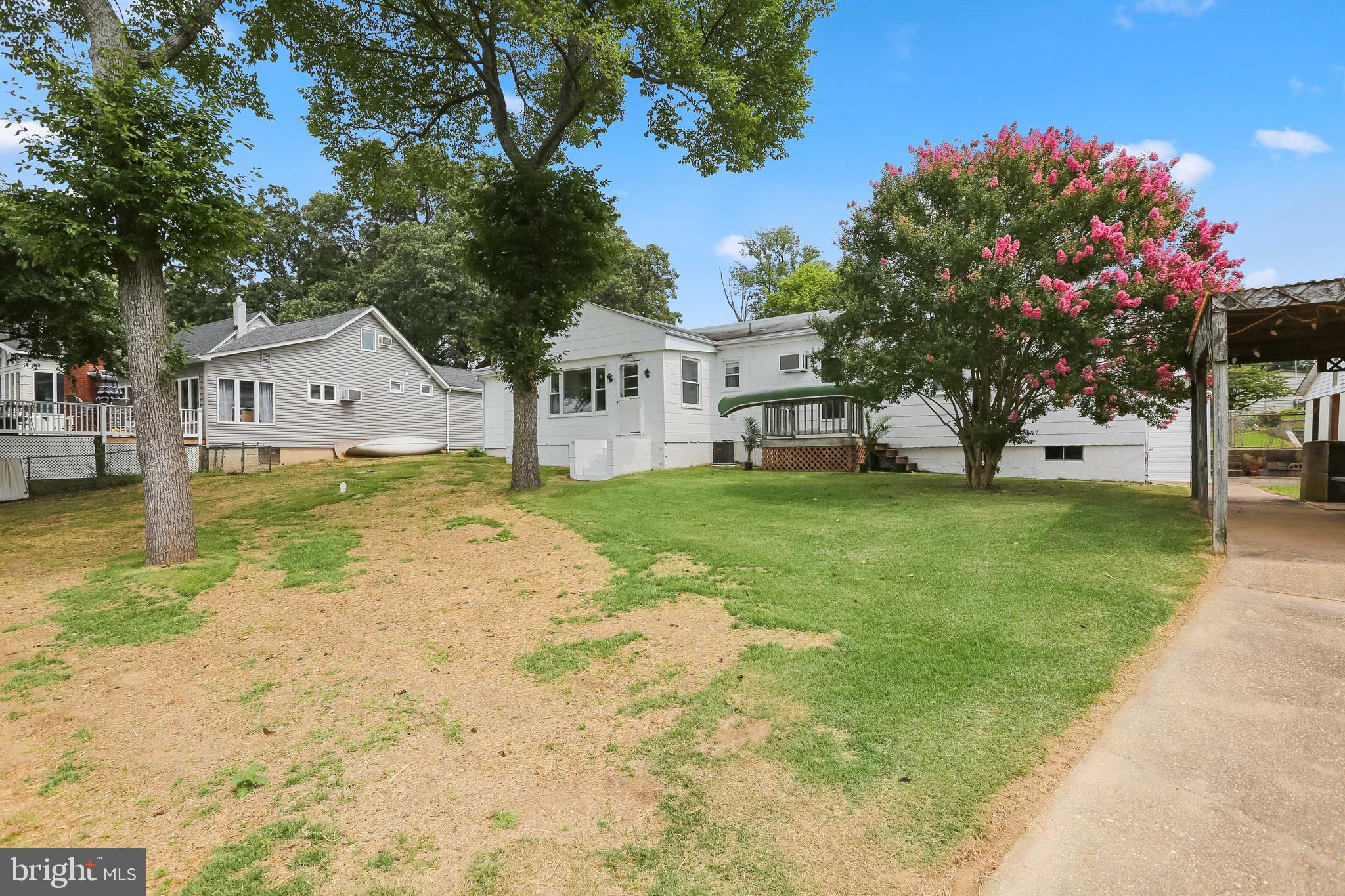 UPPER MAGOTHY BEACH - Residential
