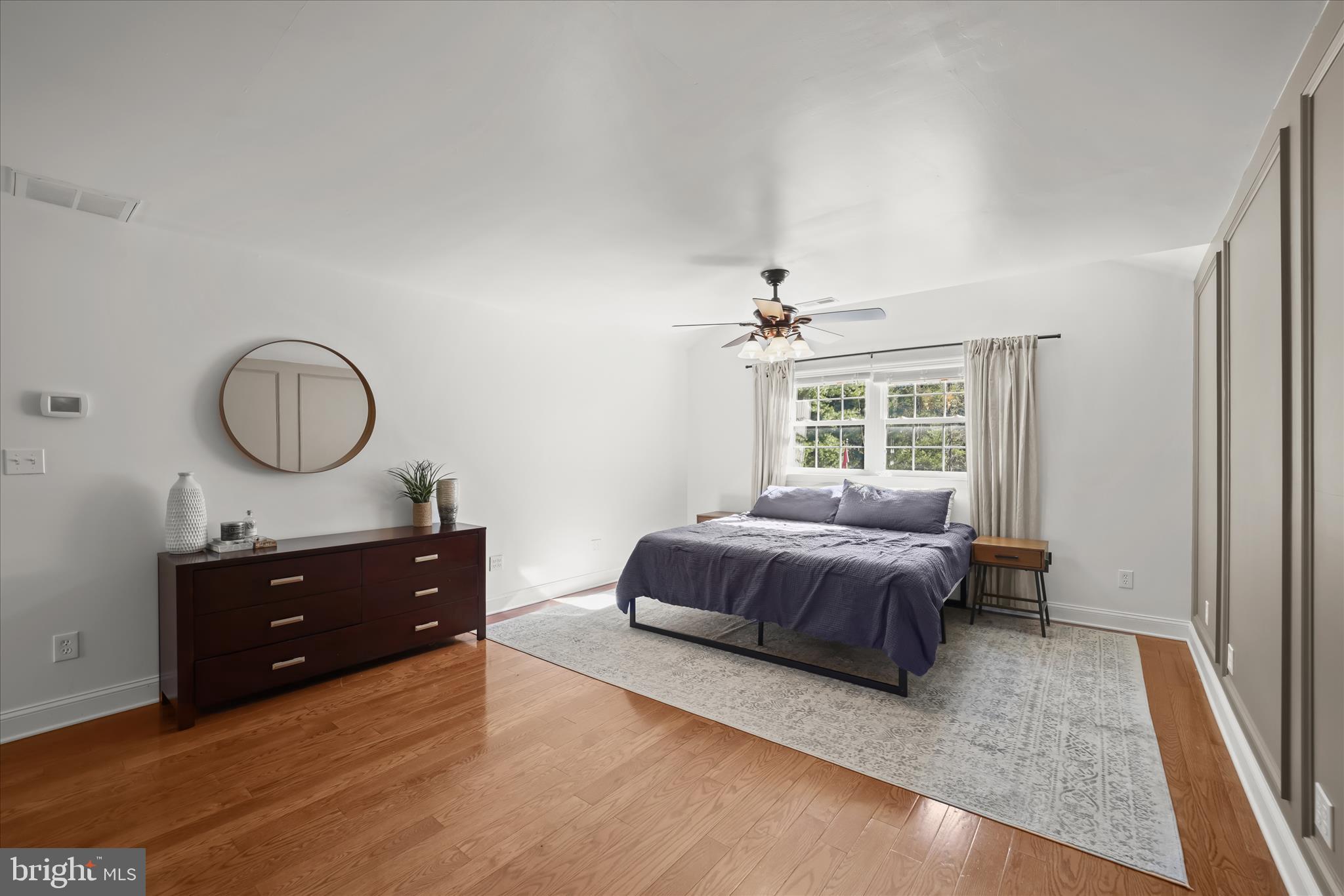 HOLLAND CLIFF SHORES - Residential
