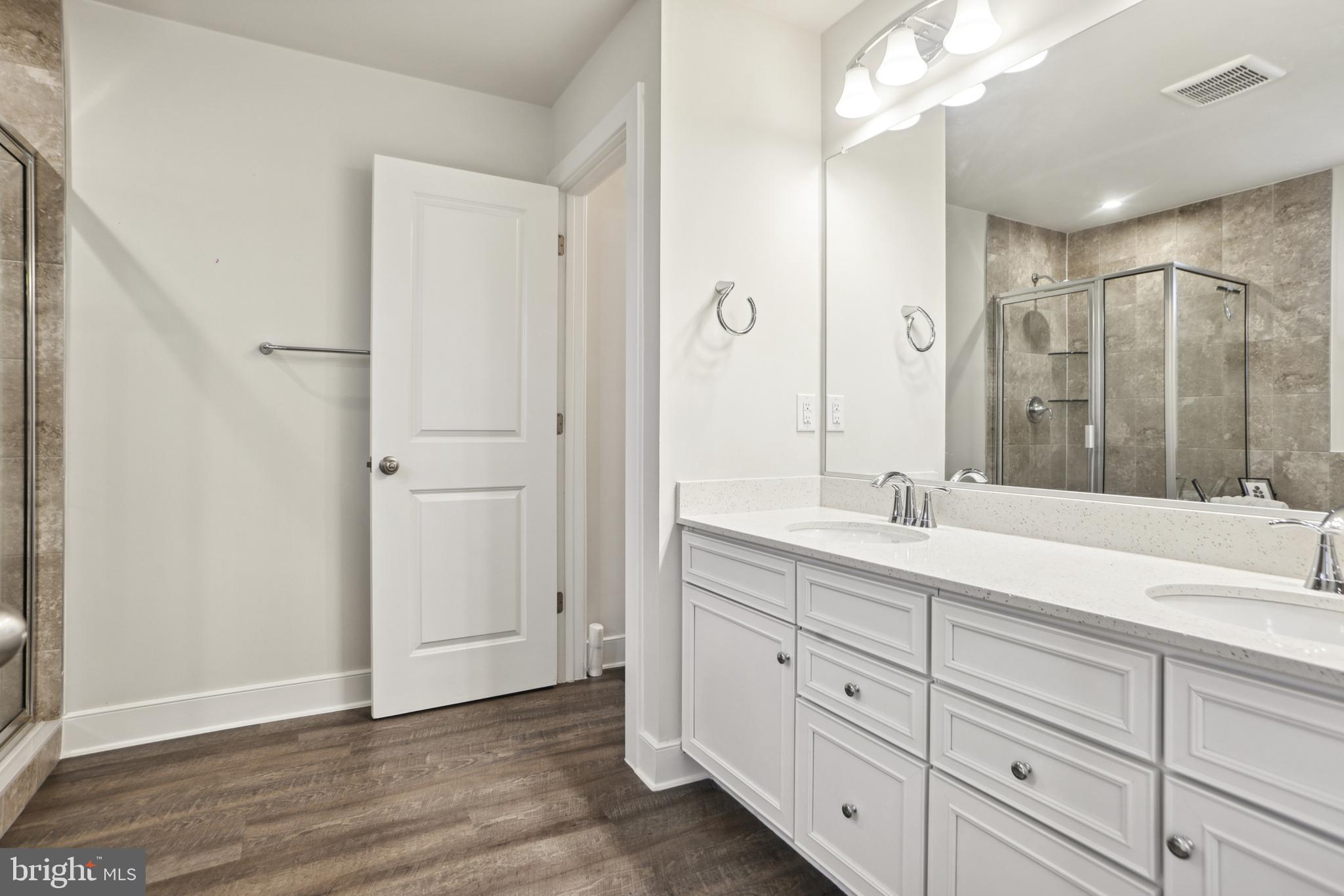 POTOMAC SHORES - Residential