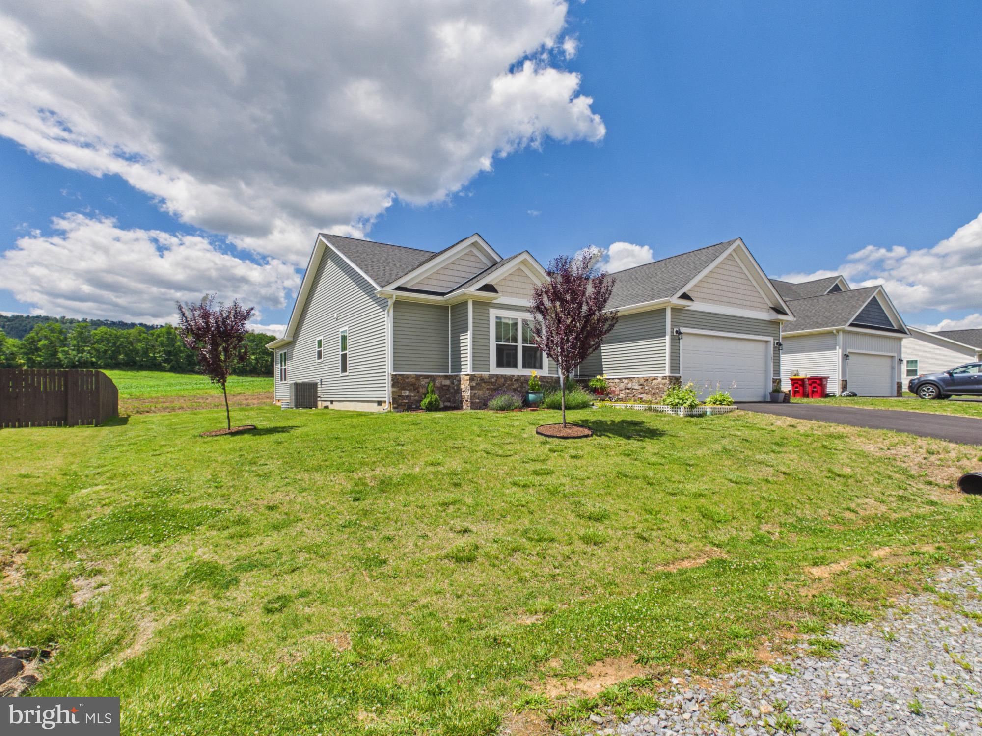 BUTLERS BRIDGE - Residential