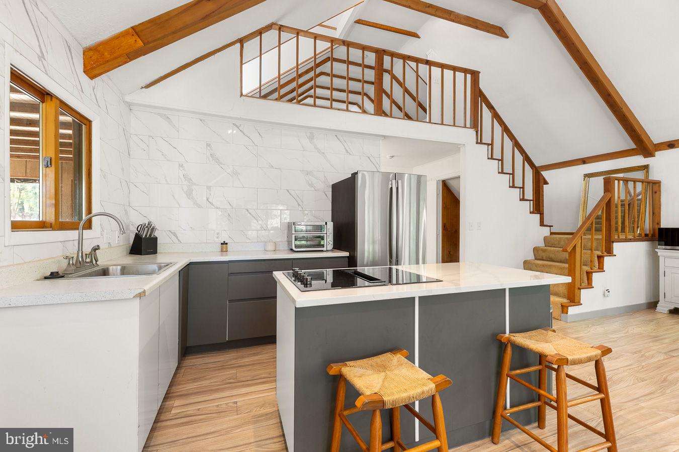 AUTUMN HILLS ESTATES - Residential