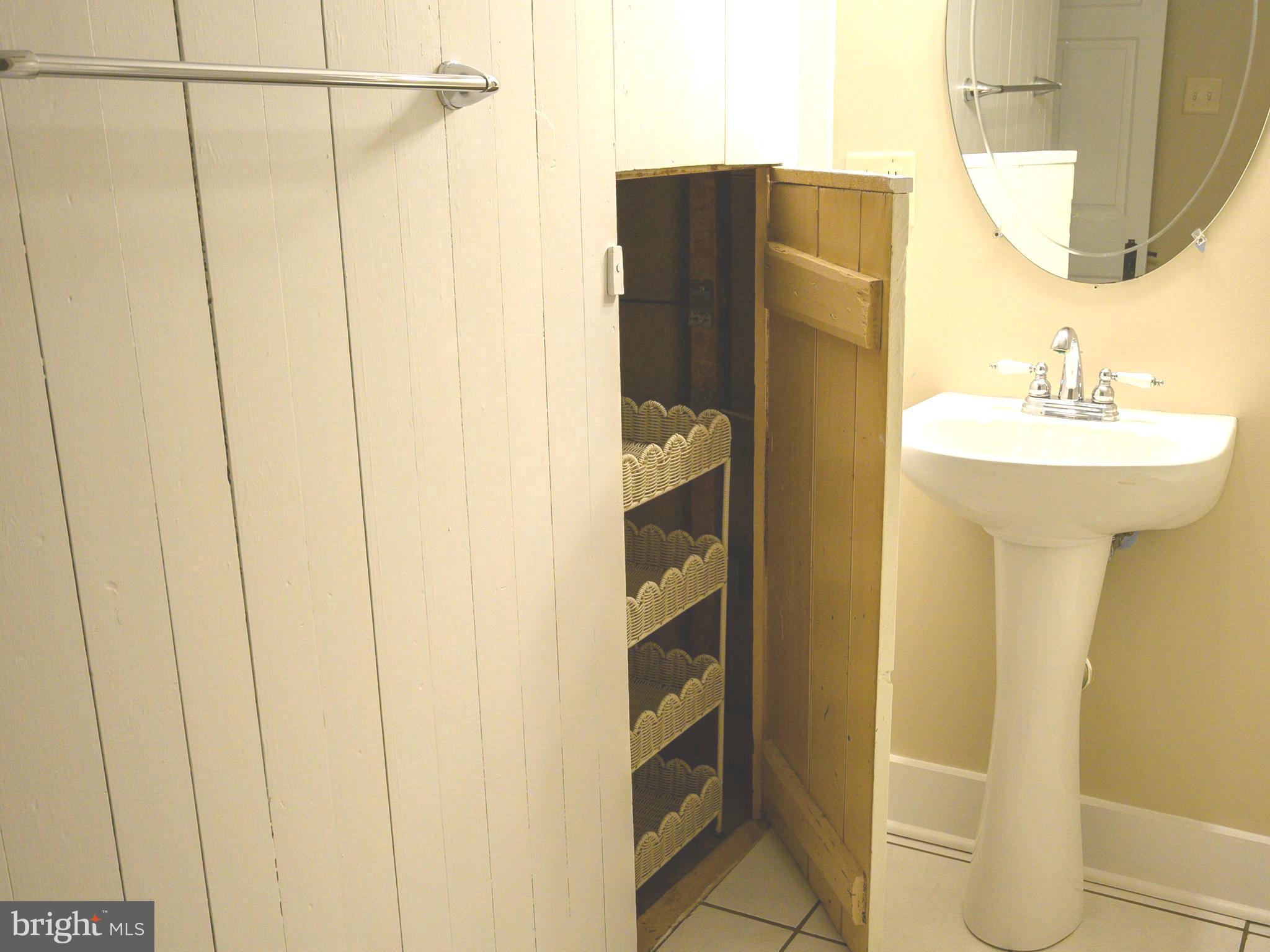 TOMS BROOK - Residential