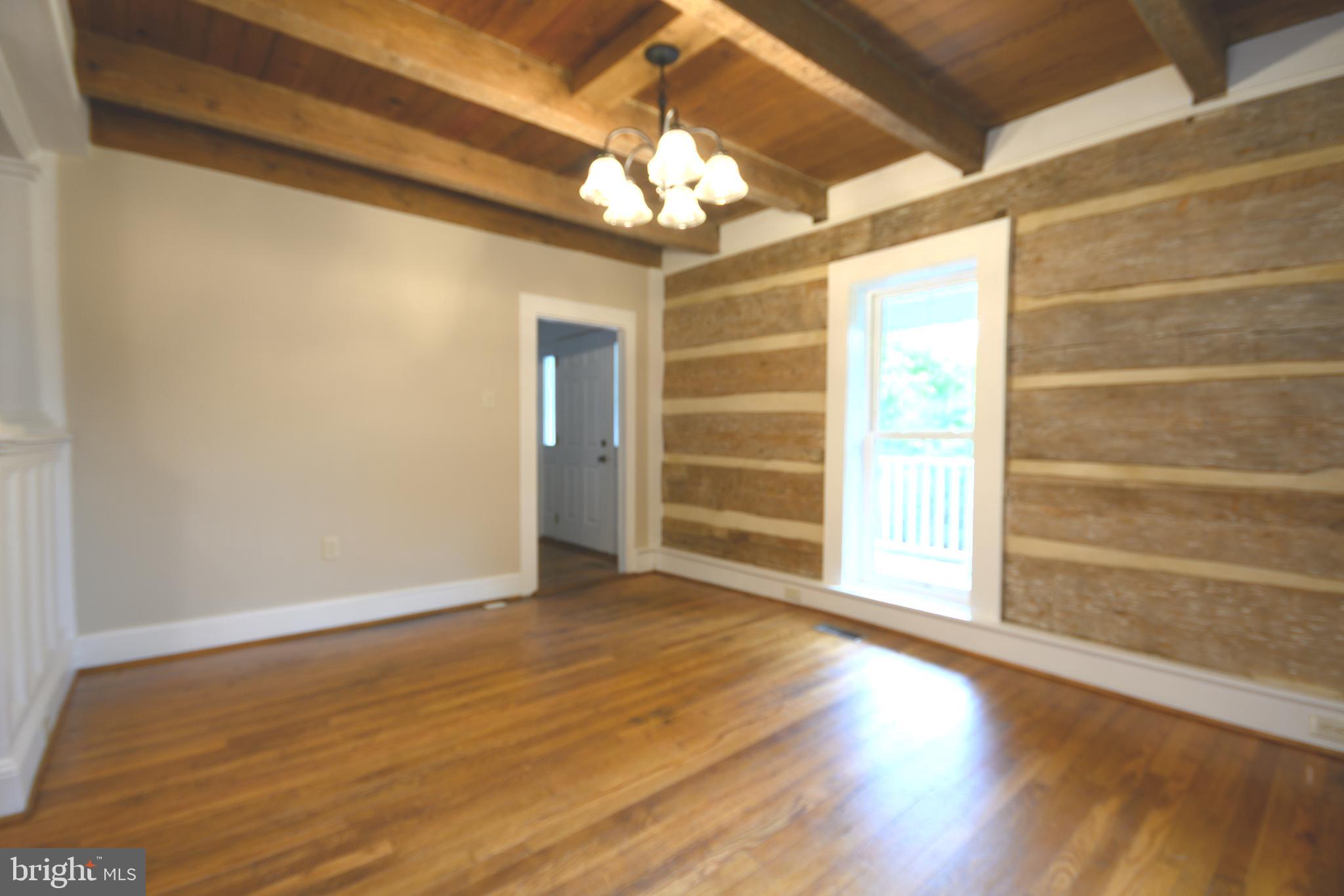 TOMS BROOK - Residential
