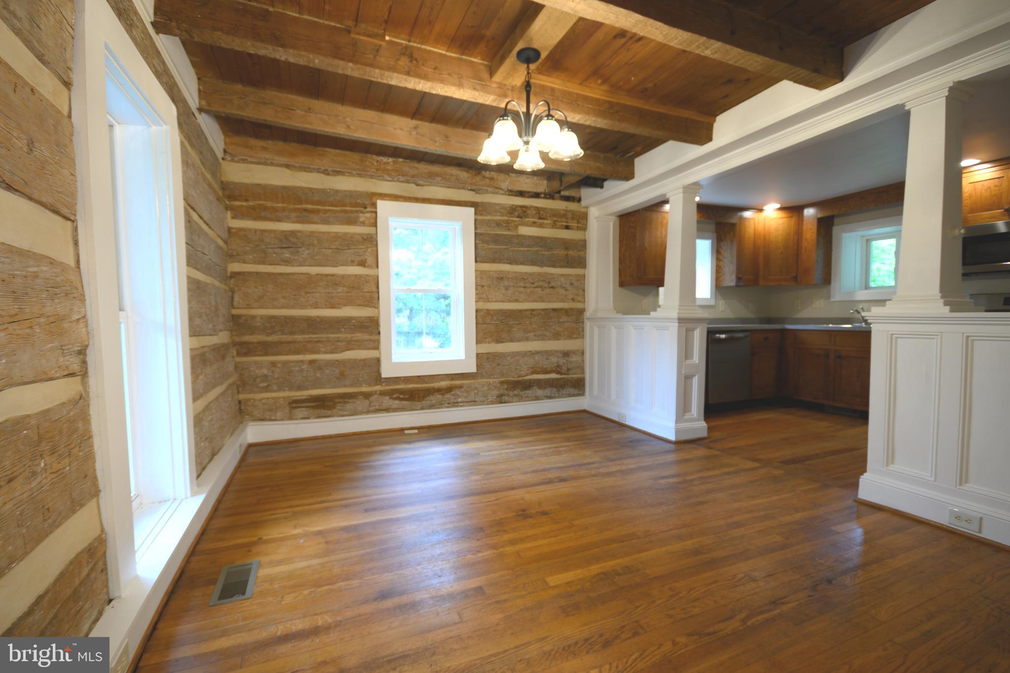 TOMS BROOK - Residential