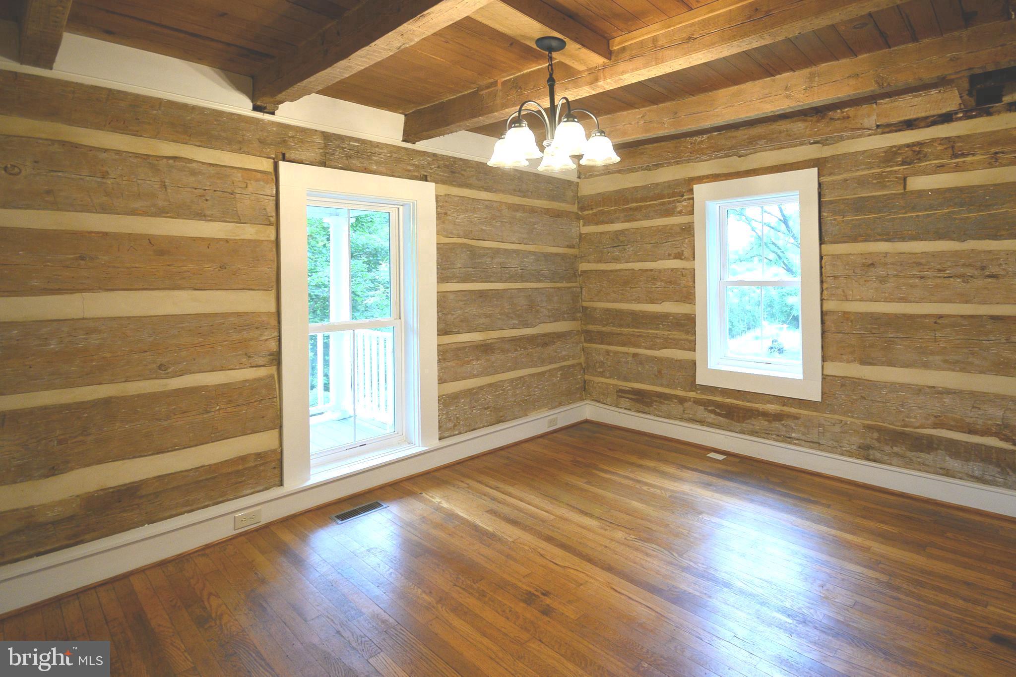 TOMS BROOK - Residential