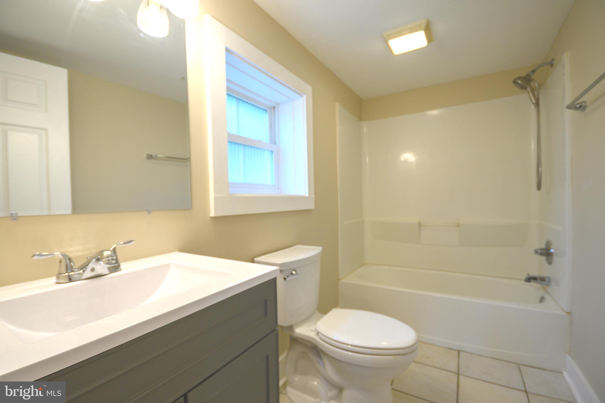 TOMS BROOK - Residential