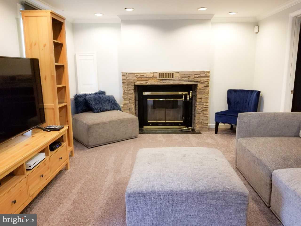 MAPLEWOOD - Residential