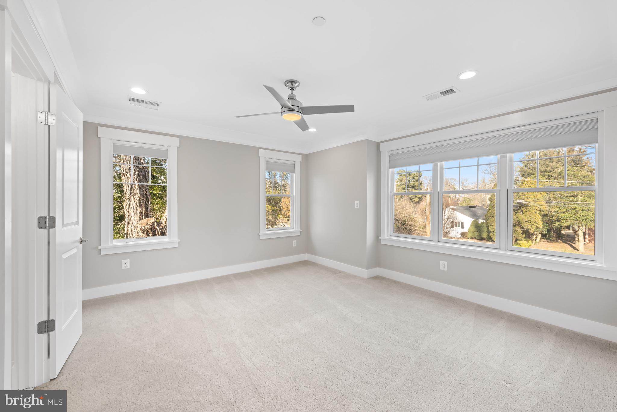 PINEVIEW - Residential