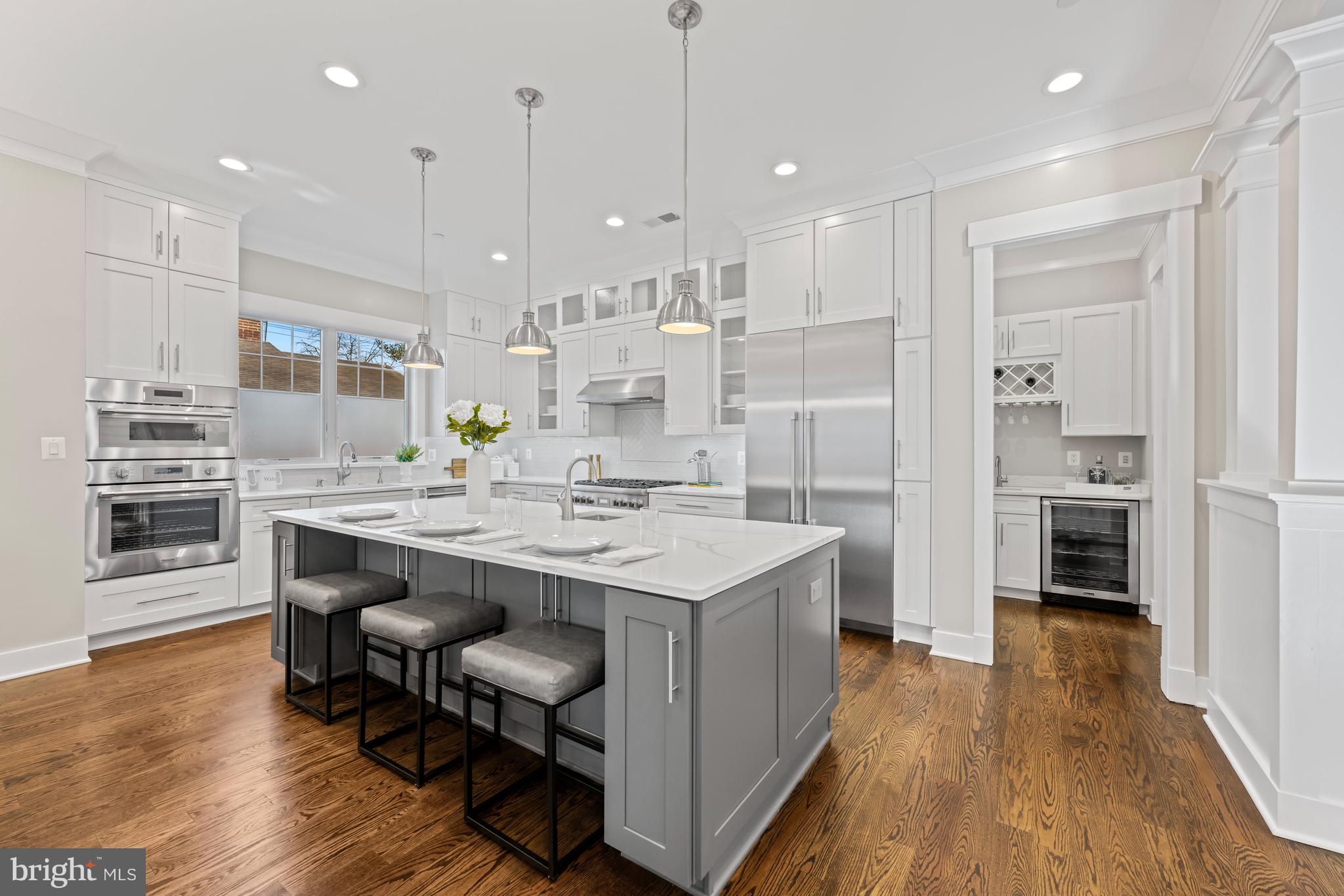 PINEVIEW - Residential