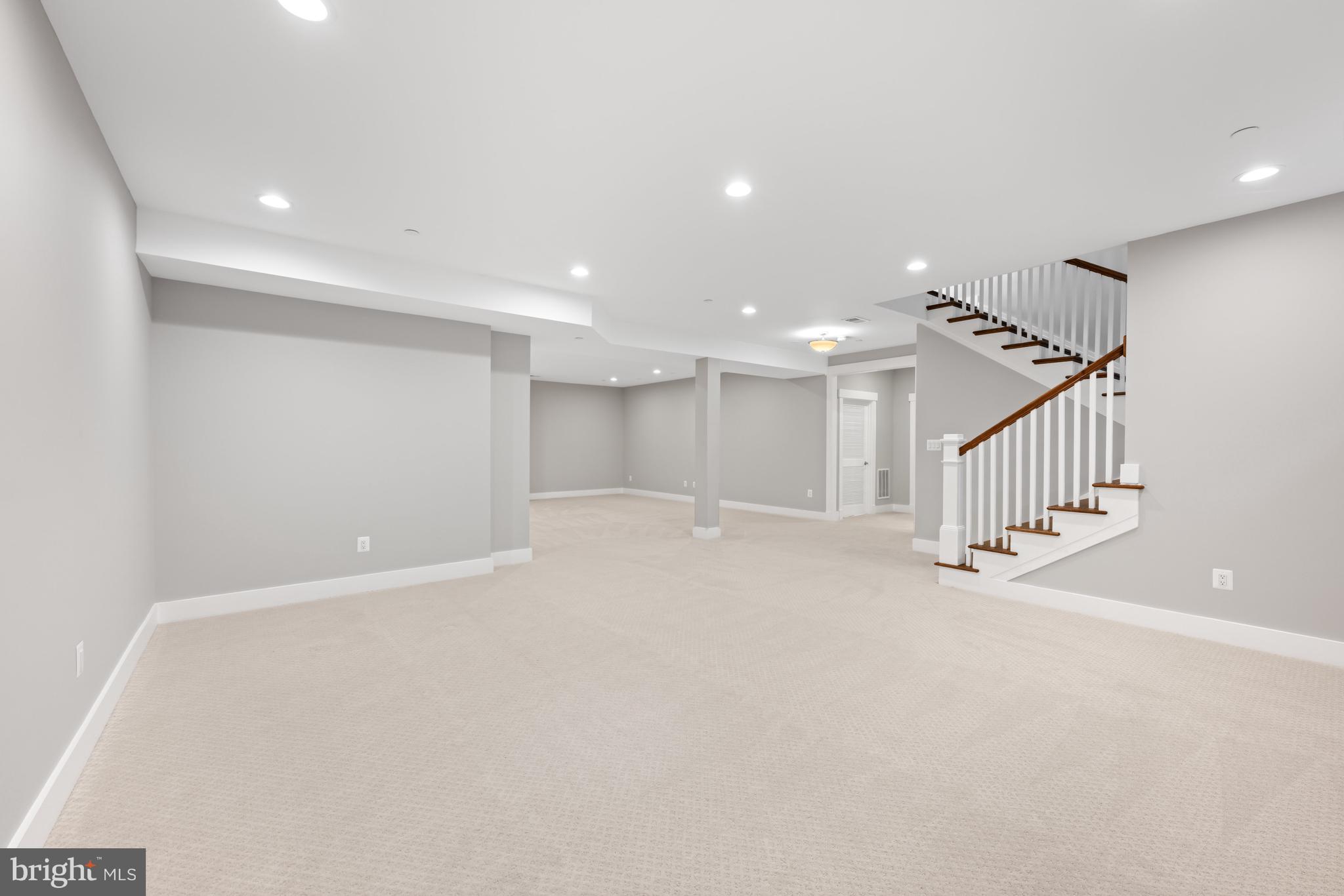 PINEVIEW - Residential