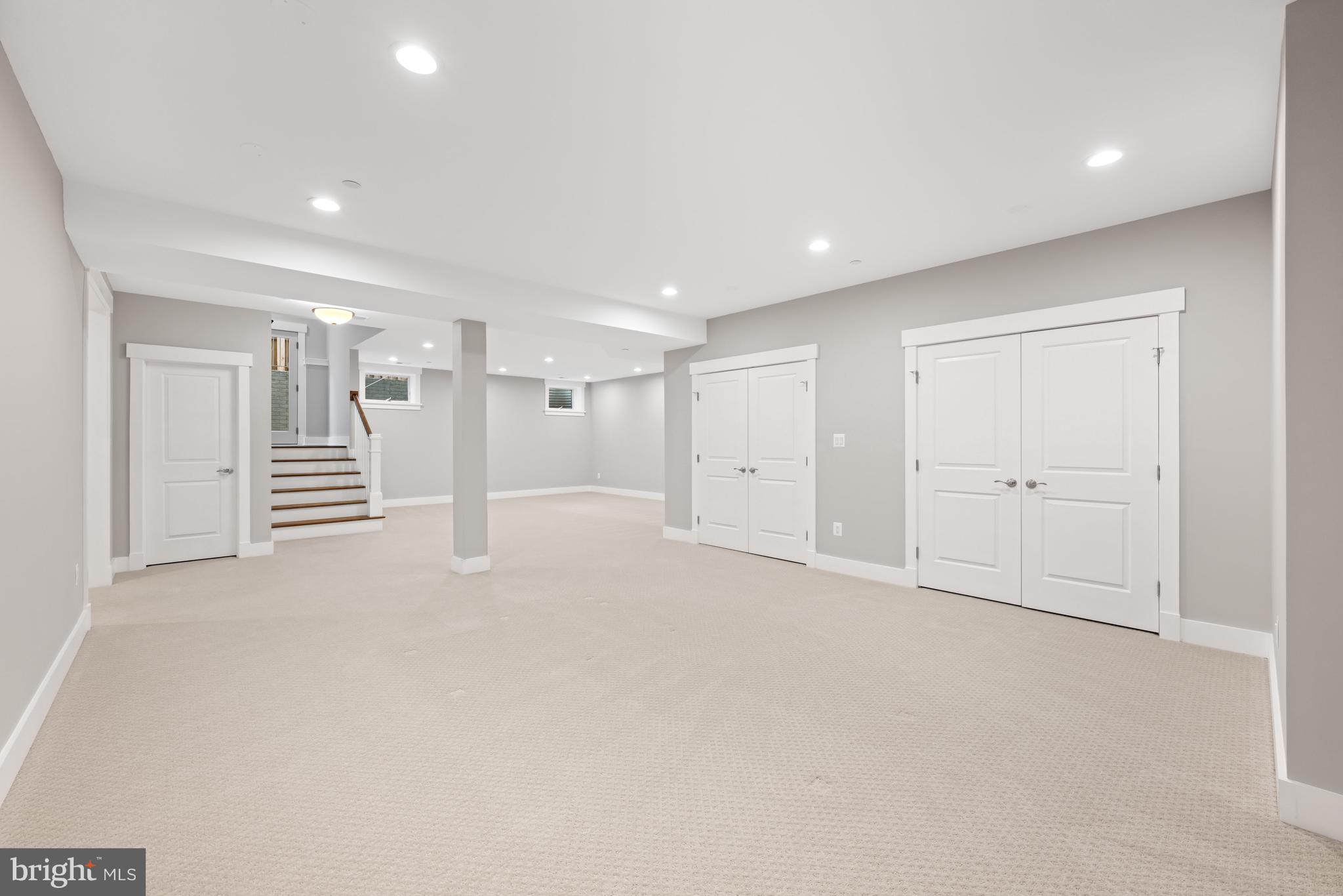 PINEVIEW - Residential