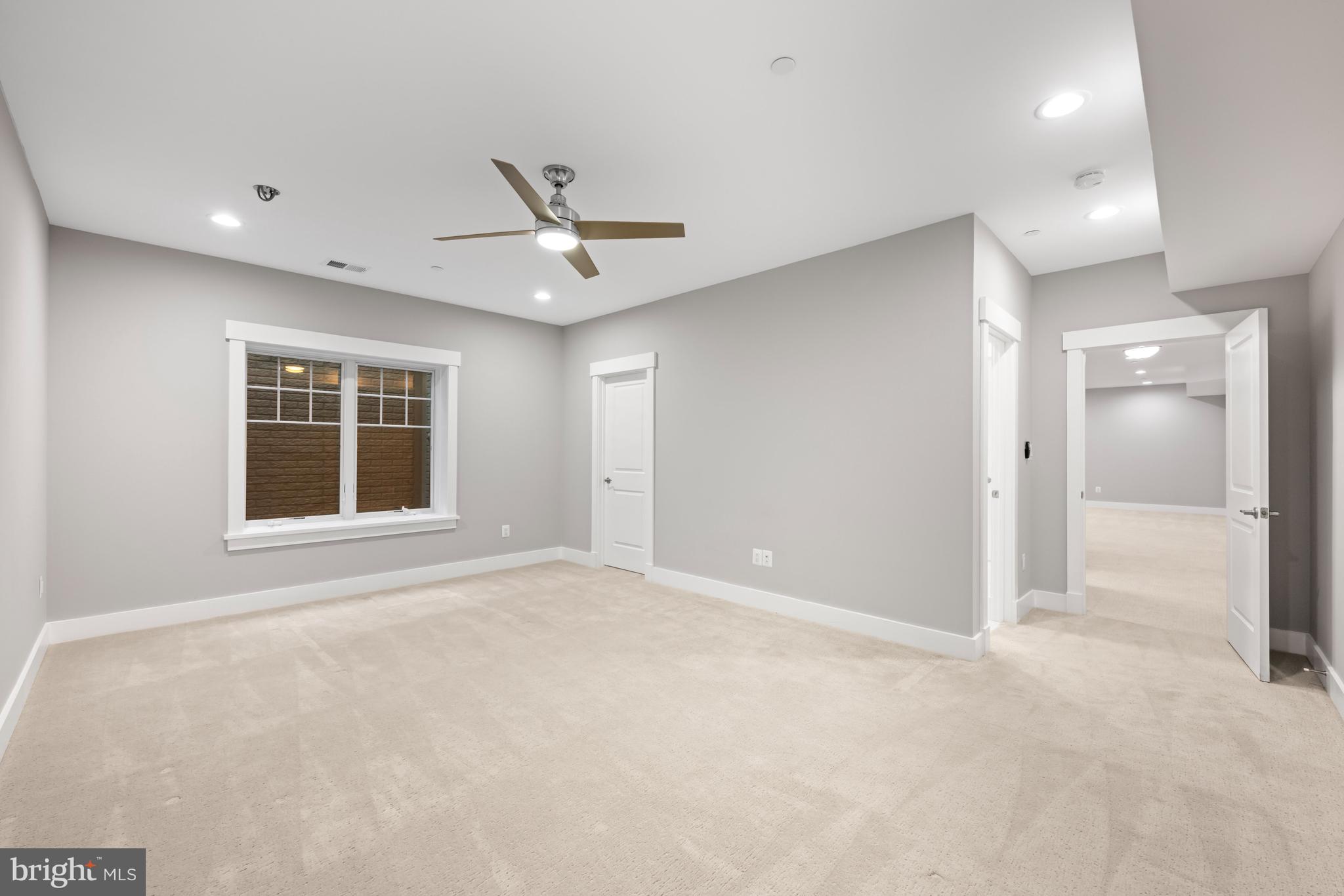 PINEVIEW - Residential