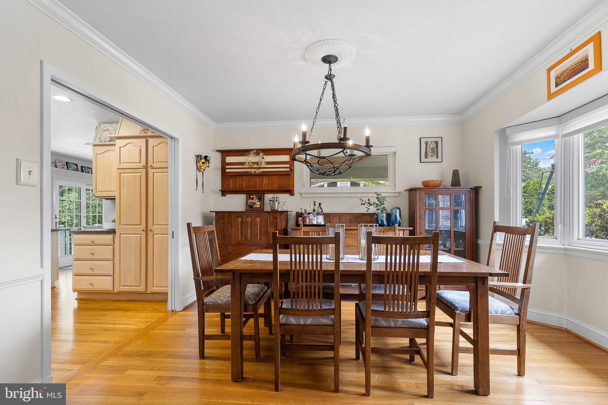 LAKE BARCROFT - Residential