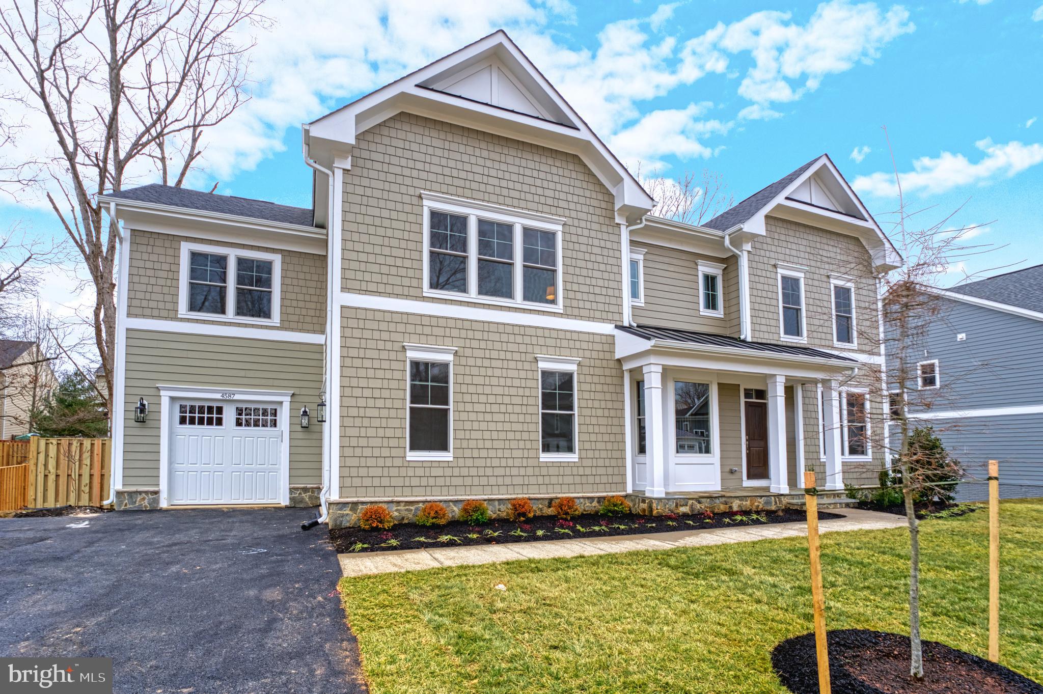 ROBERTSON FARM - Residential