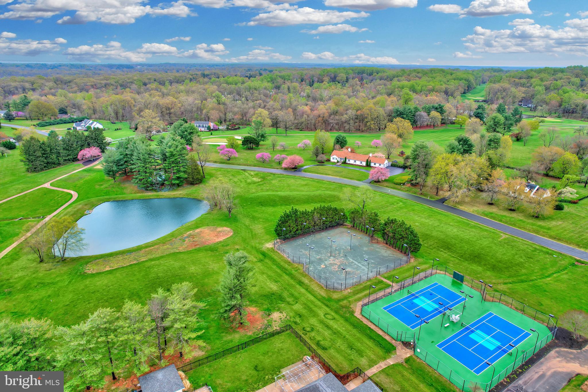 EVERGREEN FARM - Residential