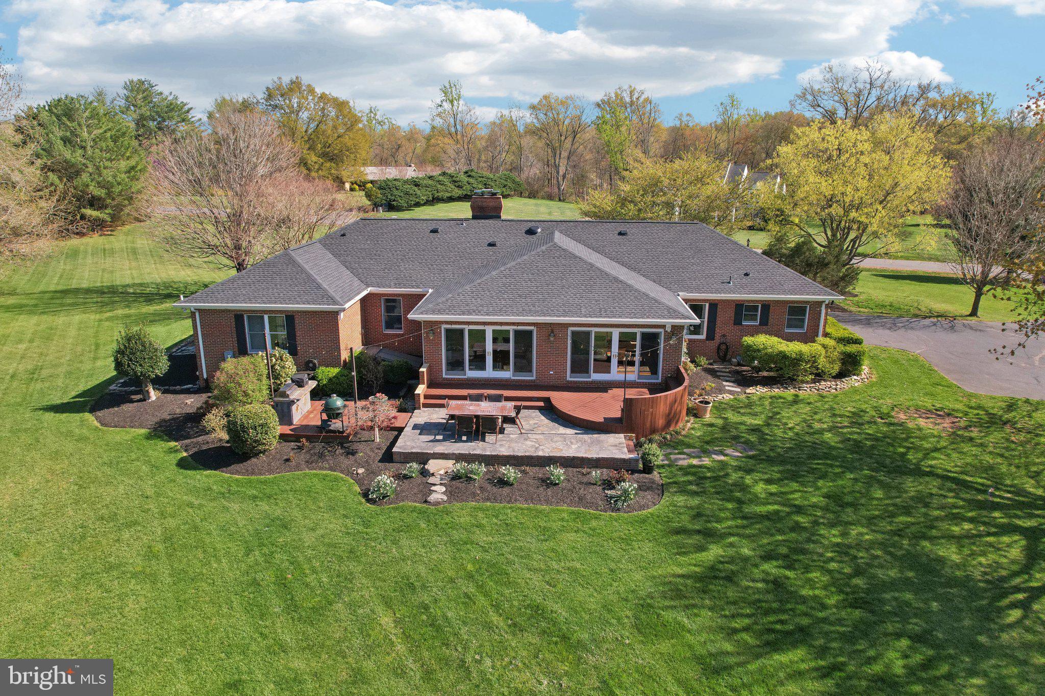 EVERGREEN FARM - Residential