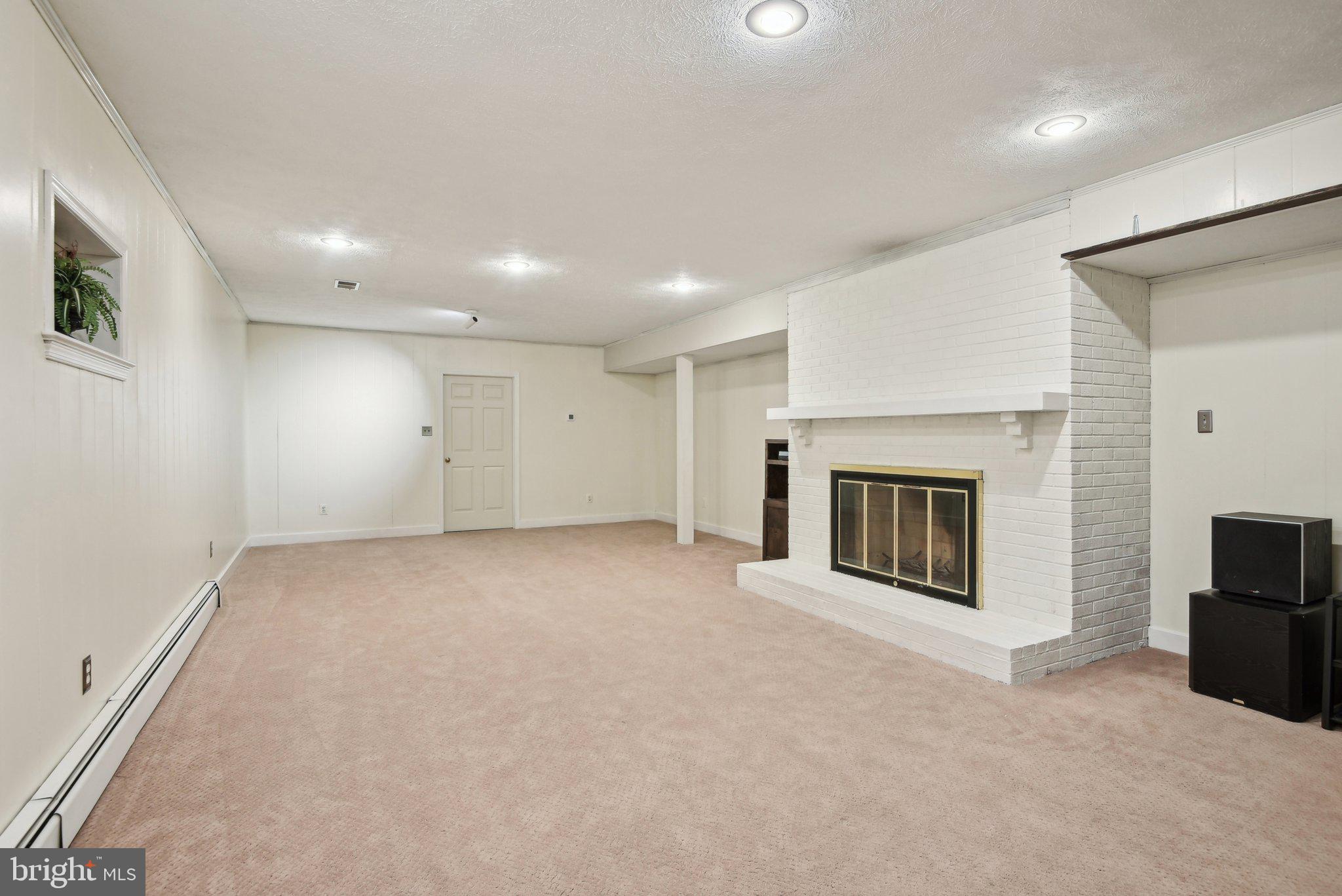 EVERGREEN FARM - Residential