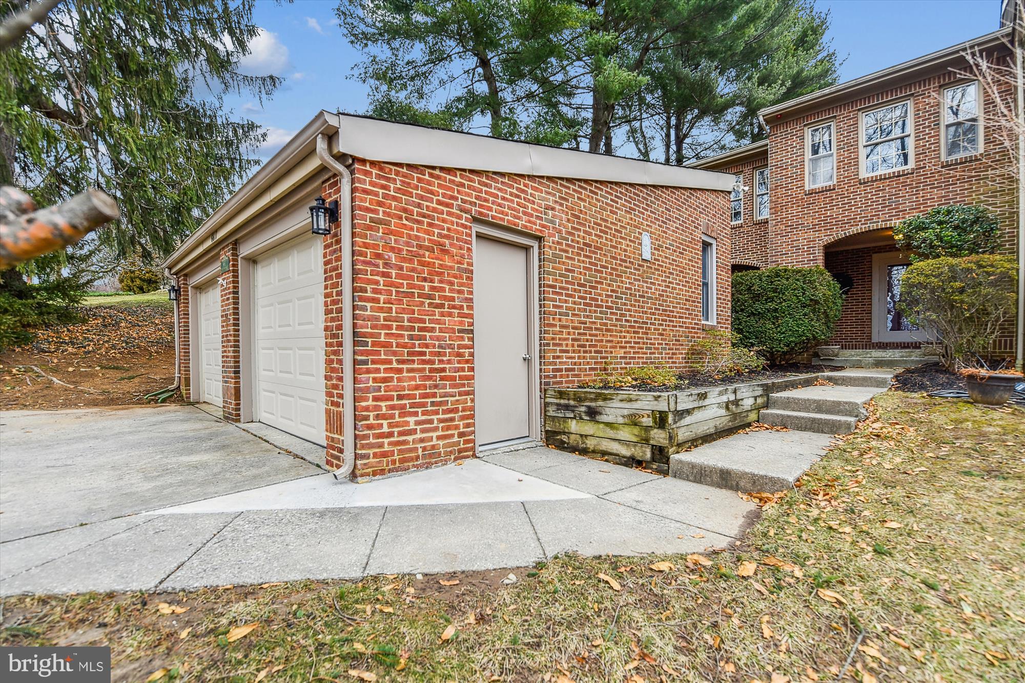 Stunning end-of-group townhome featuring 2 cozy fireplaces and a fully finished basement for extra living space. First floor foyer leads to the eat-in kitchen, dining room and bright living room.  Enjoy the spacious layout with ample natural light and modern finishes throughout. The home offers a 2-car garage, providing plenty of storage and convenience. Second level offers large primary bedroom with full bathroom and walk-in closet as well as a 2 additional bedrooms and adjacent bathroom. Lower level has a laundry room and separate spacious family room with fireplace. Relax and entertain on the back patio or walk this popular community with access to tennis courts, a pool, pickleball courts and local walking paths. Located in the sought-after Charlesbrook neighborhood, this home blends comfort, functionality, and an active lifestyle. Don't miss out on this incredible opportunity!