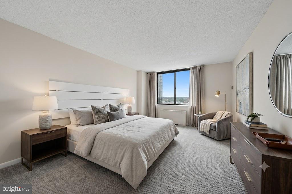 SKYLINE PLAZA - Residential