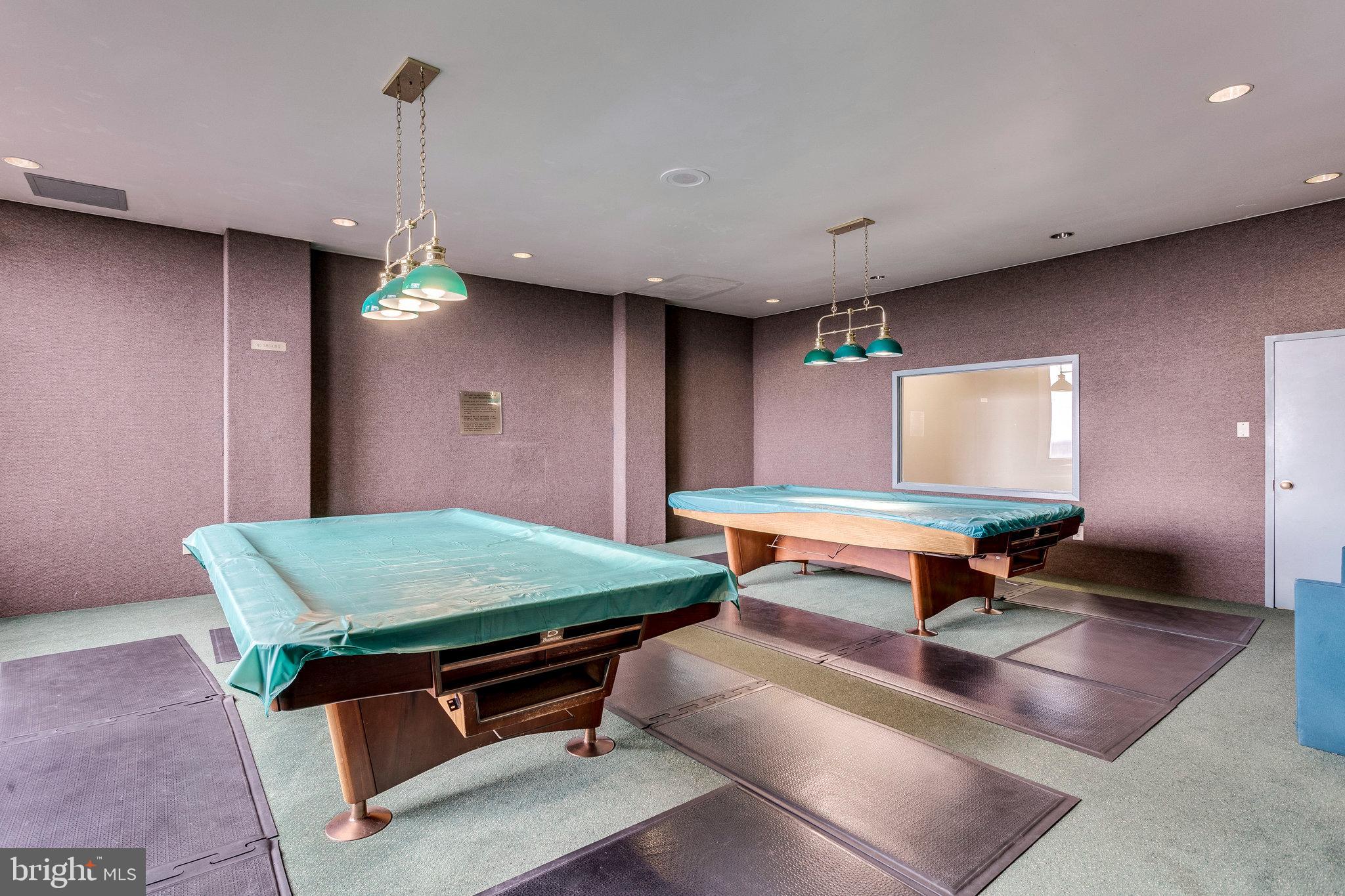 SKYLINE PLAZA - Residential