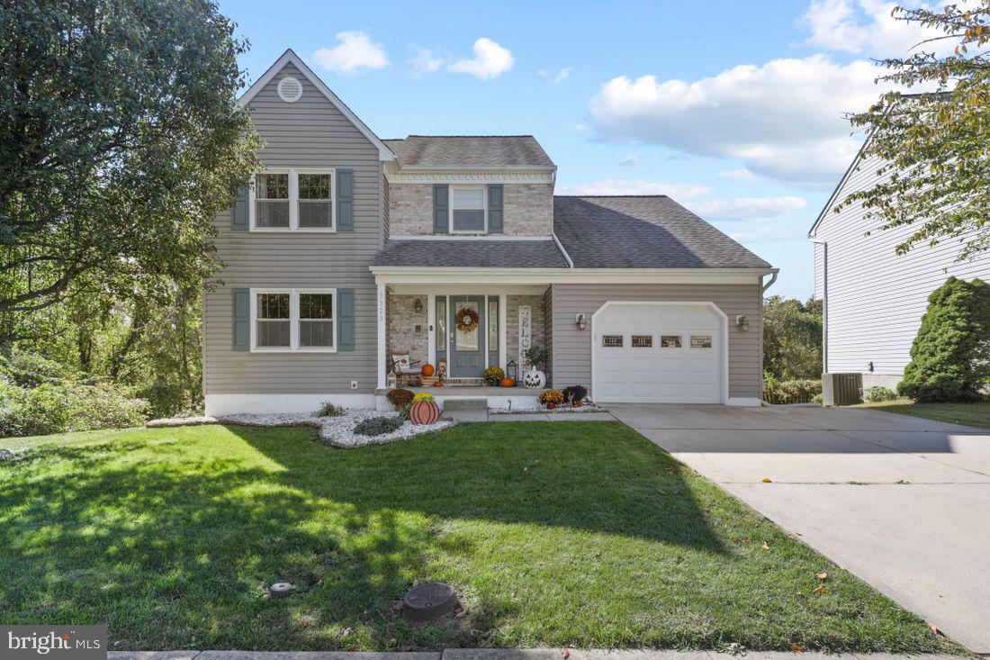 CONSTANT FRIENDSHIP - Residential